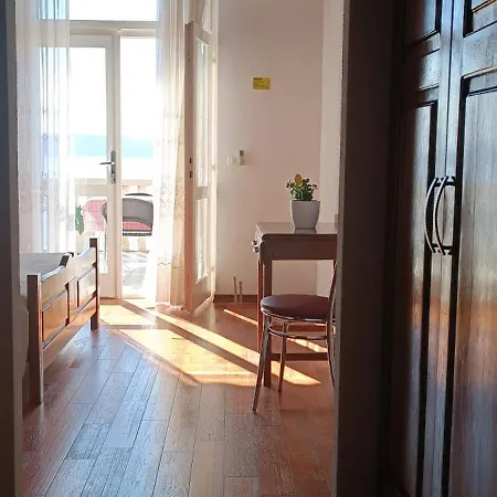 Apartament Julija